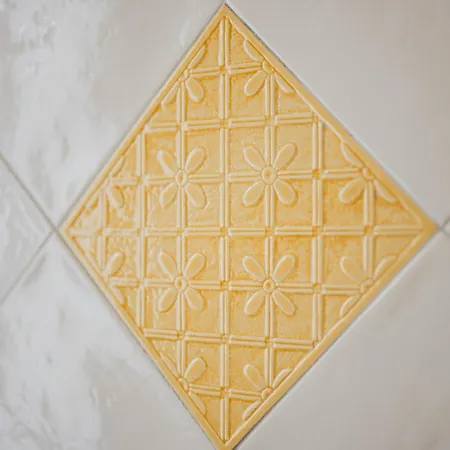 Apartment Mutina 3 *